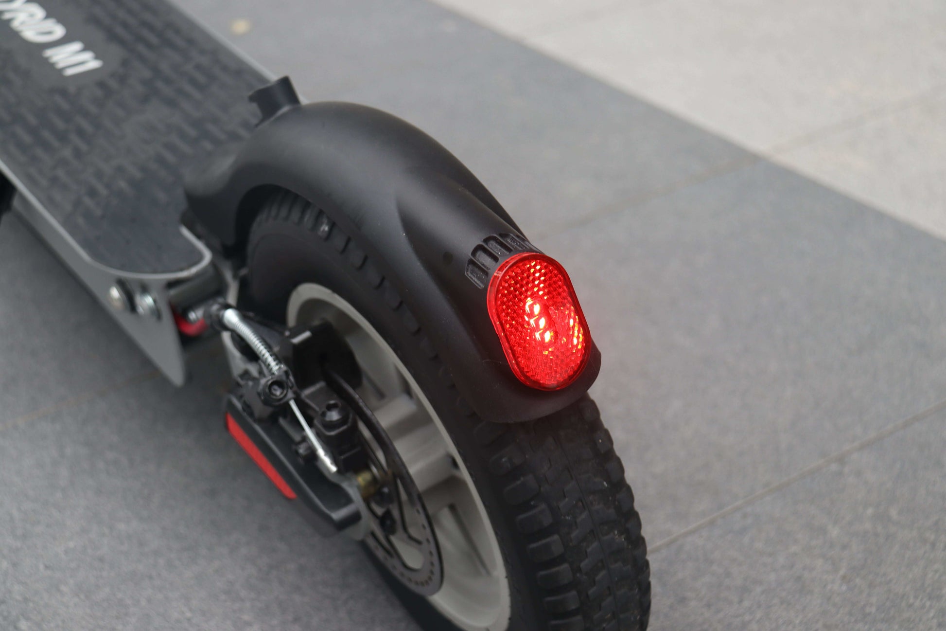 AOVO IENYRID M1 elektromos roller