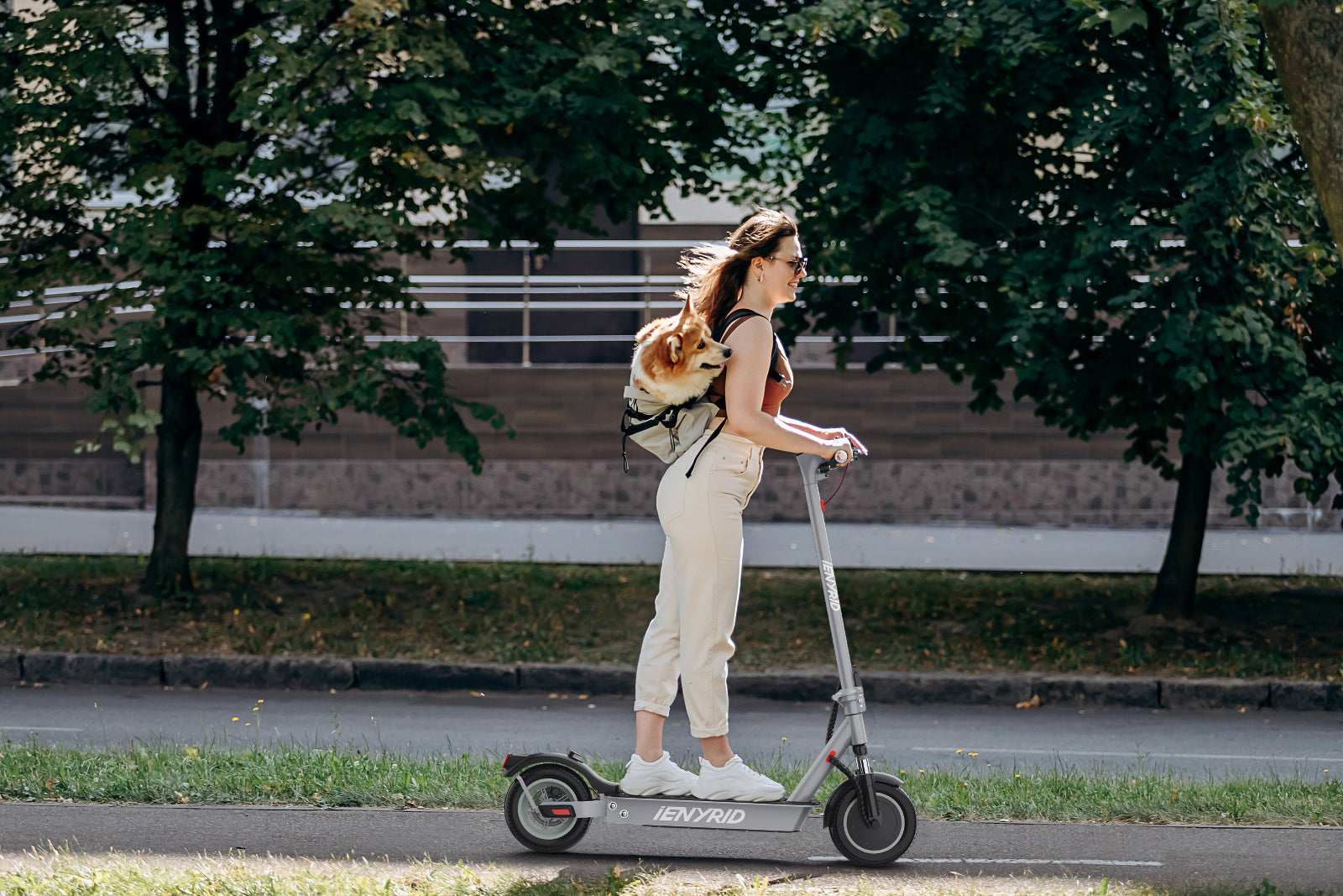 AOVO IENYRID M1 elektromos roller